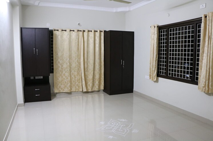 Bedroom, hi tech city 3 Bedroom 2000 Sq.Ft. Apartment In Hi Tech City Hyderabad 9760050