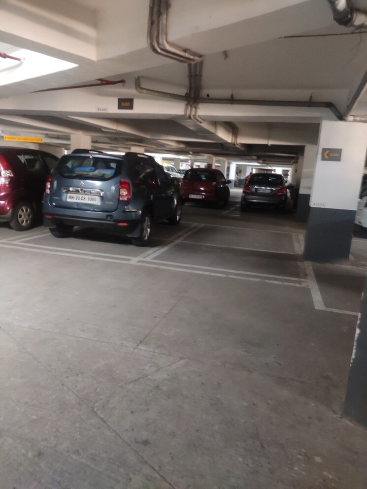  Parking, godrej-central 2 Bedroom 754 Sq.Ft. Apartment In Chembur Mumbai 9760031