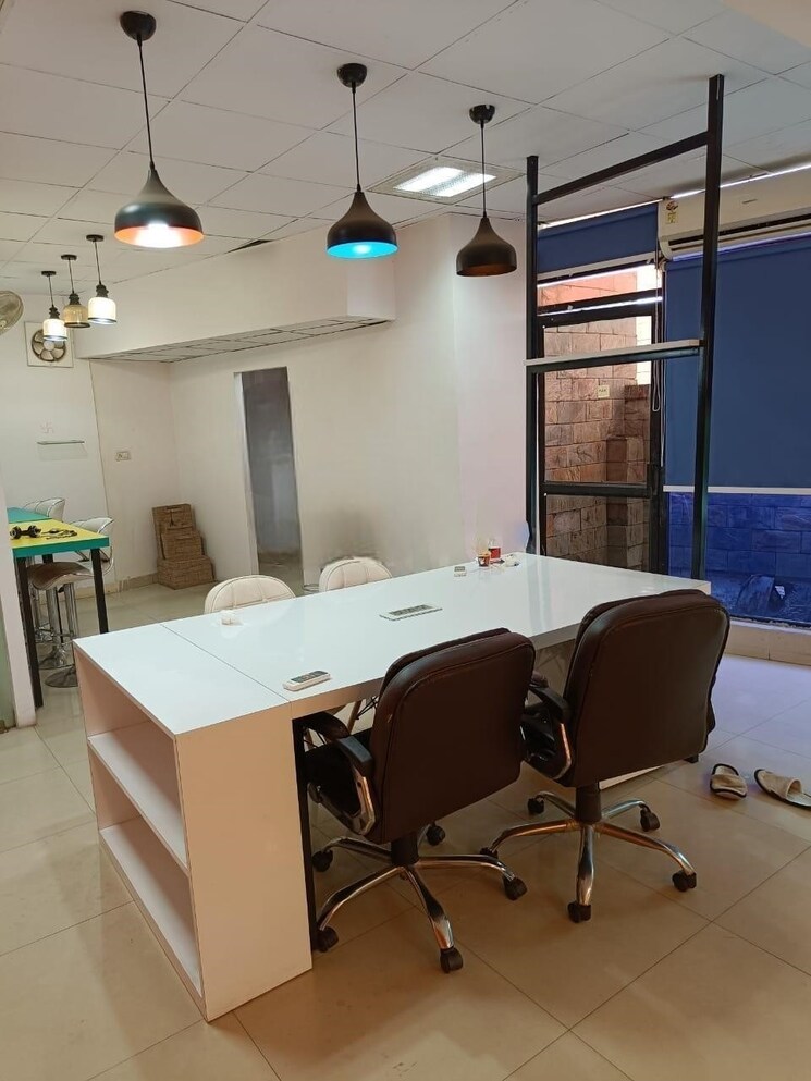 Team Area, senapati bapat road Commercial Office Space 4600 Sq.Ft. In Senapati Bapat Road Pune 9760034