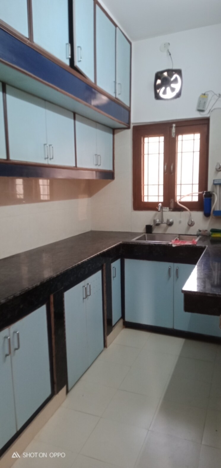 Kitchen, vasant kunj 3 Bedroom 900 Sq.Ft. Apartment In Vasant Kunj Delhi 9760514