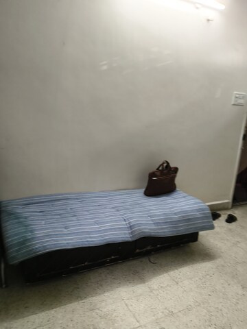 Bedroom in 1 BHK Apartment at Vile Parle East – for Rent