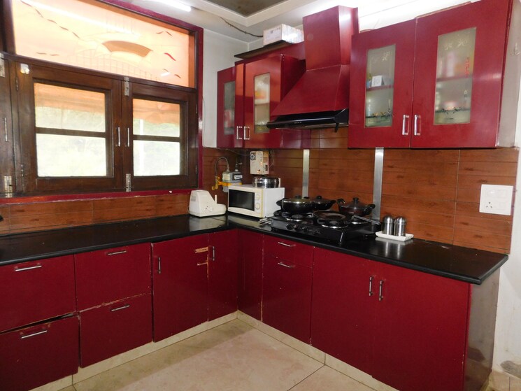 Kitchen, east of kailash 3 Bedroom 200 Sq.Yd. Builder Floor In East Of Kailash Delhi 9760271