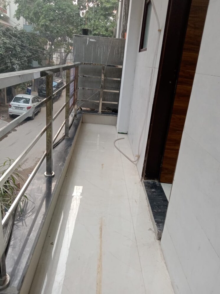 Balcony, ansal-sushant-lok-i 1 Bedroom 100 Sq.Ft. Builder Floor In Sector 43 Gurgaon 9760585