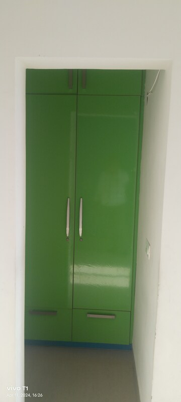 Furnished Amenities in 2 BHK Apartment at Emaar Emerald Estate, Sector 65 – for Rent