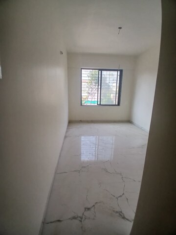 Room in 3 BHK Apartment at Gangapur Road – for Sale