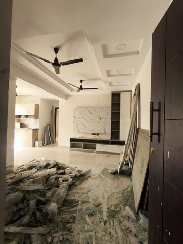 Room in 2 BHK Apartment at Narsingi – for Rent