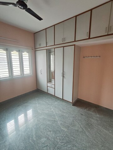 Room in 1 BHK Apartment at Indiranagar – for Rent