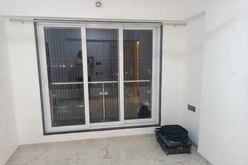 Room in 1 BHK Apartment at Haware Intelligentia Sigma South, Vikhroli East – for Rent