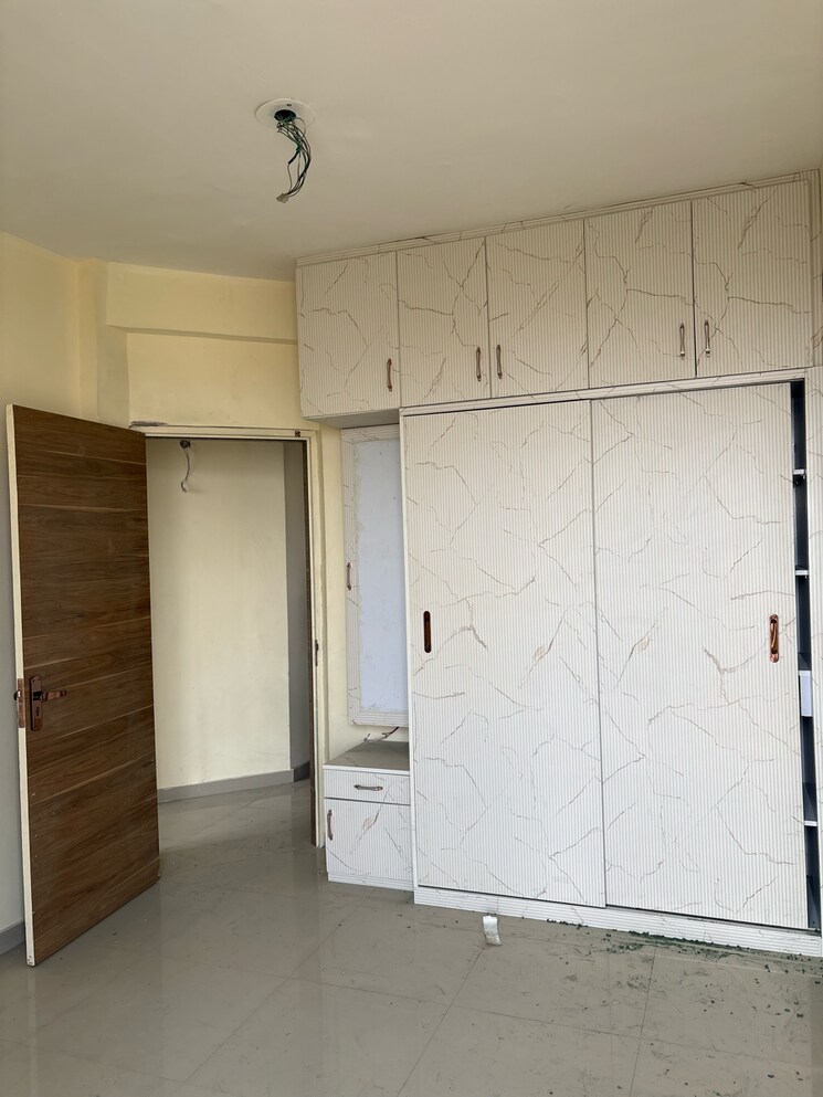 Room, pyramid-altia 3 Bedroom 742 Sq.Ft. Apartment In Sector 70a Gurgaon 9761818