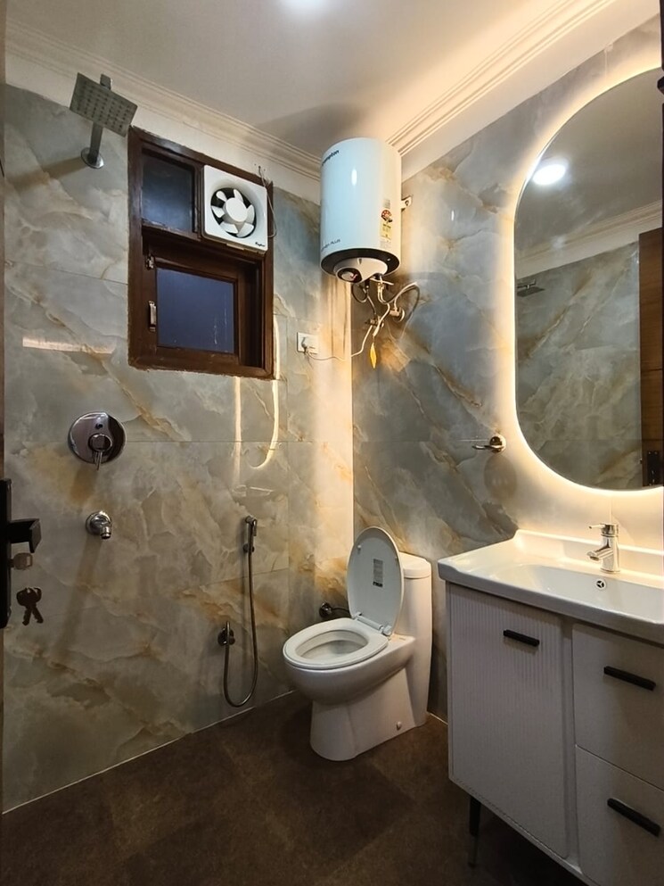 Bathroom, saket 2 Bedroom 950 Sq.Ft. Builder Floor In Saket Delhi 9761947