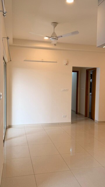 Room in 2 BHK Apartment at Sobha Dream Gardens, Thanisandra Main Road – for Rent