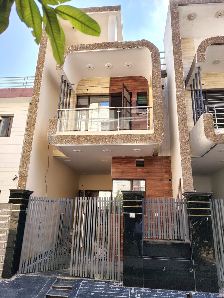 Exterior View, dhakoli 3 Bedroom 108 Sq.Yd. Independent House In Dhakoli Zirakpur 9762010