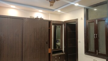 Room in 3 BHK Builder Floor at Vaishali Sector 5 – for Sale