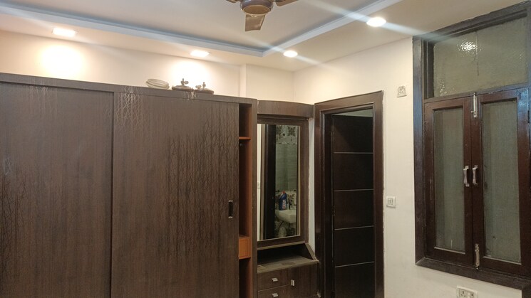 Room, vaishali sector 5 3 Bedroom 1140 Sq.Ft. Builder Floor In Vaishali Sector 5 Ghaziabad 9762109