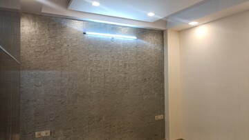 Room in 3 BHK Builder Floor at Vaishali Sector 5 – for Sale