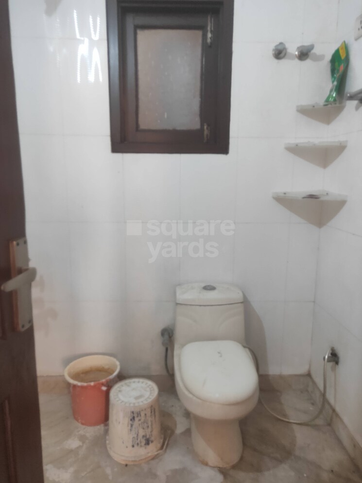 Bathroom, chattarpur 2 Bedroom 1140 Sq.Ft. Builder Floor In Chattarpur Delhi 9762350