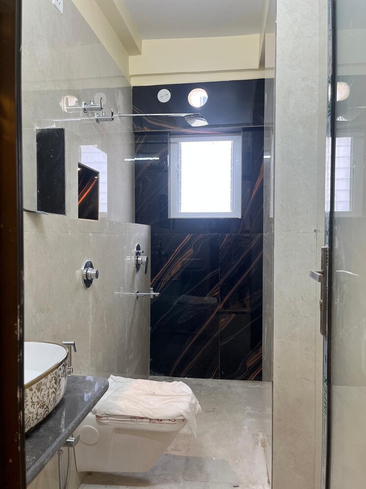 Bathroom, sushant lok i 4 Bedroom 2760 Sq.Ft. Builder Floor In Sushant Lok I Gurgaon 9762678
