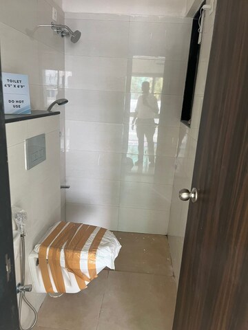 Bathroom in 1 BHK Apartment at Sumer Prime, Lower Parel – for Sale