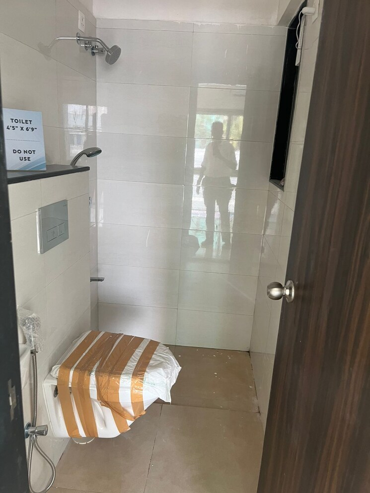 Bathroom, sumer-prime 1 Bedroom 440 Sq.Ft. Apartment In Lower Parel Mumbai 9761926