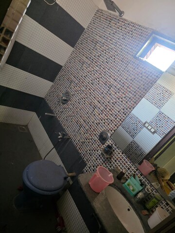 Team Area in  Warehouse at Paldi – for Rent