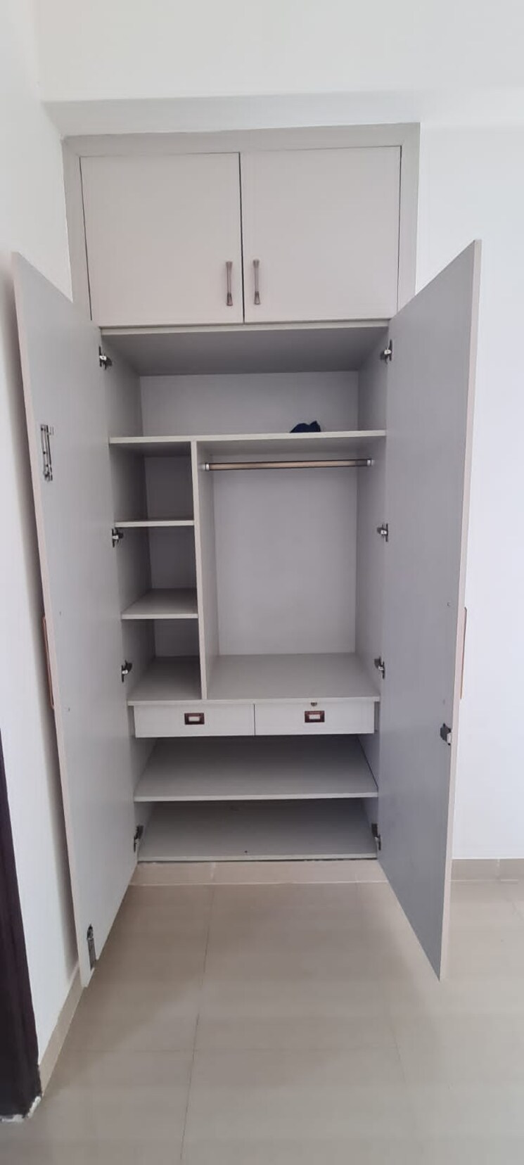 undefined, dlf phase ii 3 Bedroom 1935 Sq.Ft. Independent House In Dlf Phase ii Gurgaon 9759283