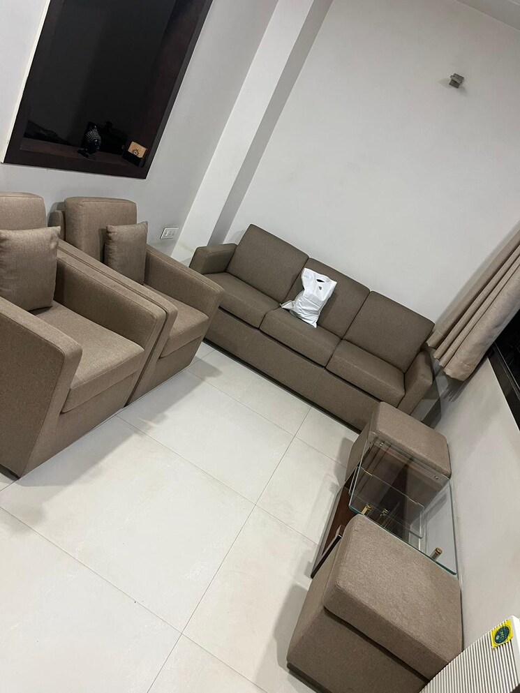 Team Area, adarsh-nagar-society 1 Bedroom 450 Sq.Ft. Apartment In Worli Mumbai 9762598