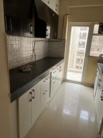 Kitchen in 3 BHK Independent House at Dlf Phase ii – for Sale