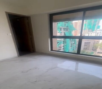 Room in 2 BHK Apartment at Matunga East – for Sale
