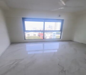 Room in 2 BHK Apartment at Matunga East – for Sale