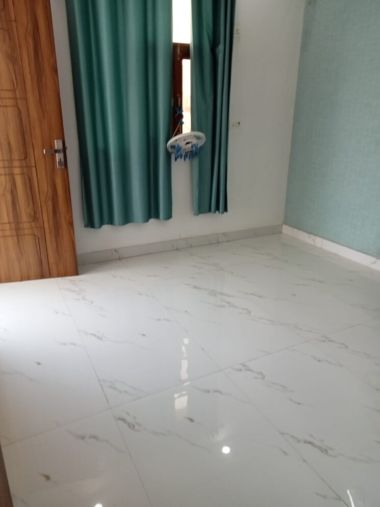 Room, kamalpur 3 Bedroom 810 Sq.Ft. Apartment In Kamalpur Delhi 9762996