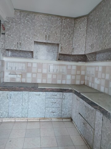 Kitchen in 3.5 BHK Apartment at Ansal Royal Heritage, Sector 70 – for Sale
