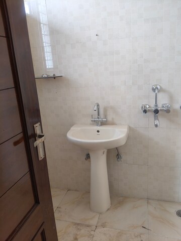 Bathroom in 2 BHK Independent House at Sector 17 – for Rent