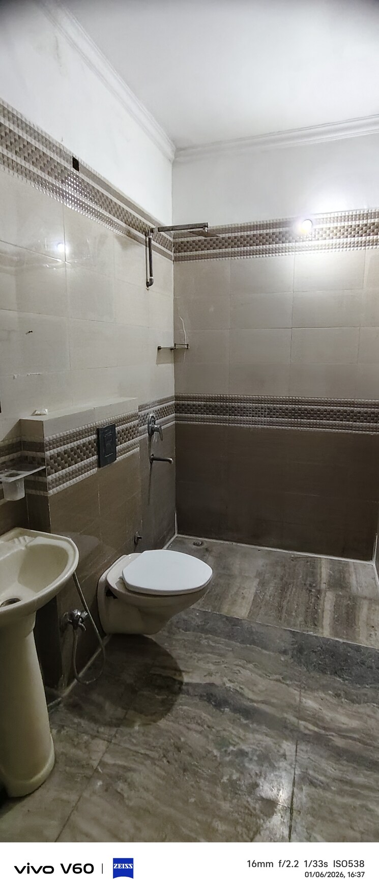Bathroom, rwa-apartments-sector-51 3 Bedroom 300 Sq.Mt. Independent House In Sector 51 Noida 9763537