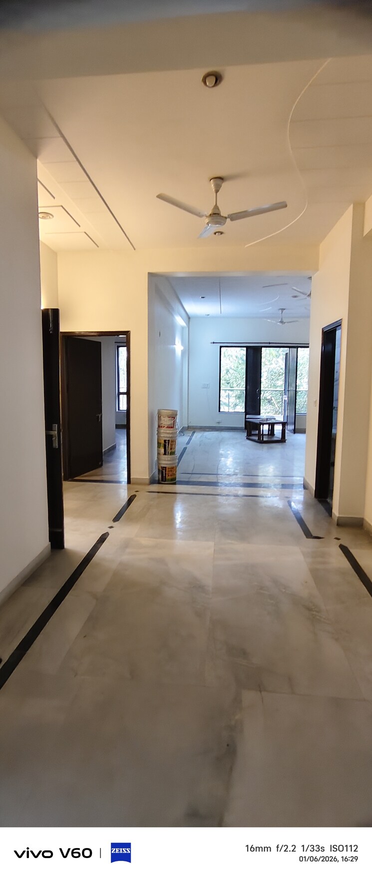 Room, rwa-apartments-sector-51 3 Bedroom 300 Sq.Mt. Independent House In Sector 51 Noida 9763537