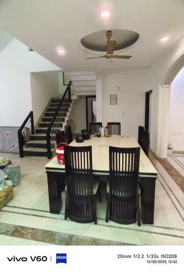 Master Bedroom in 6 BHK Independent House at RWA Apartments Sector 50, Sector 50 – for Rent