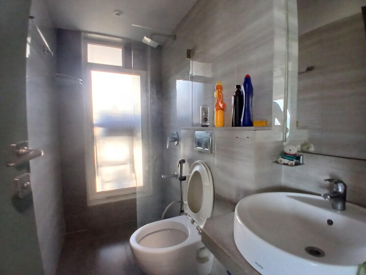 Bathroom, andheri-chs 3 Bedroom 1180 Sq.Ft. Apartment In Andheri West Mumbai 9763560