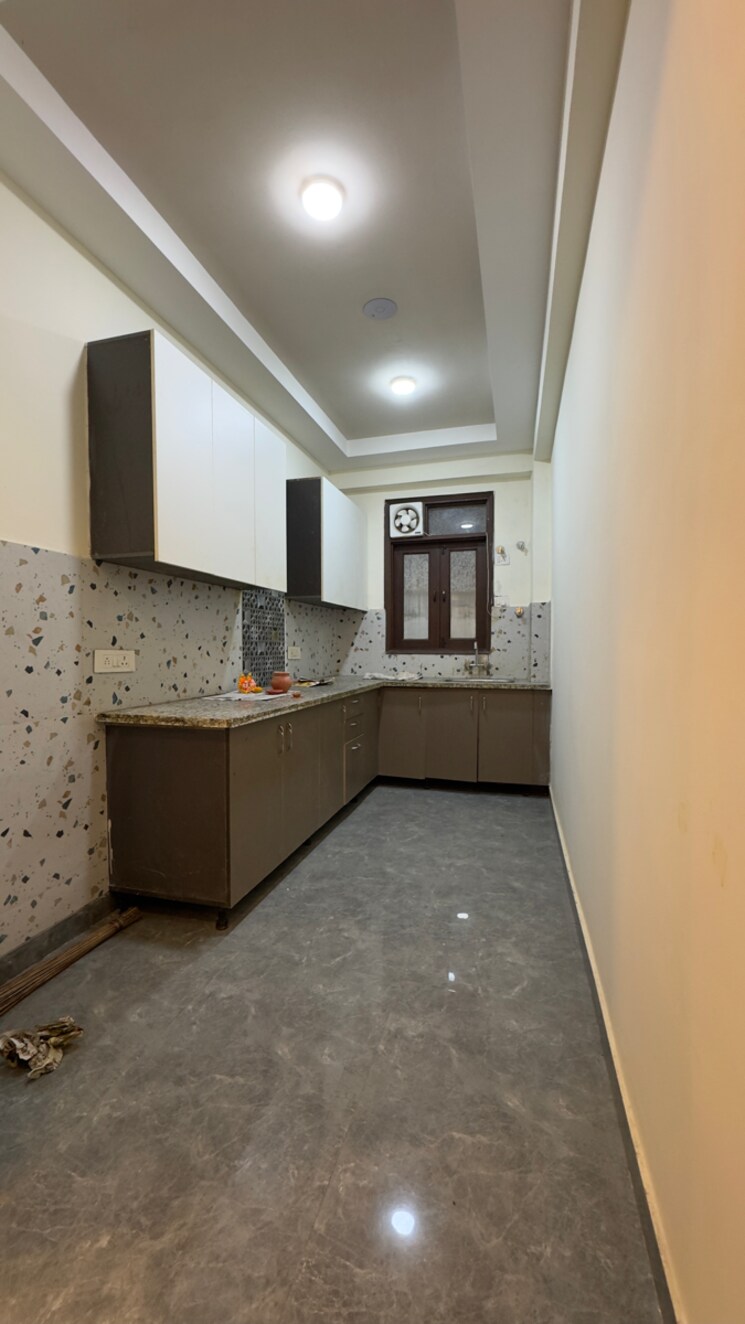 Kitchen, chattarpur 3 Bedroom 1250 Sq.Ft. Builder Floor In Chattarpur Delhi 9763601
