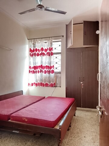 2 BHK Apartment For Rent in Sector 4