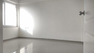 Room in 3 BHK Apartment at Venezia Homes, Baner – for Rent