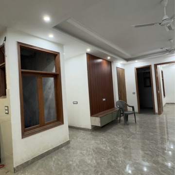 Room in 3 BHK Apartment at Chattarpur – for Sale