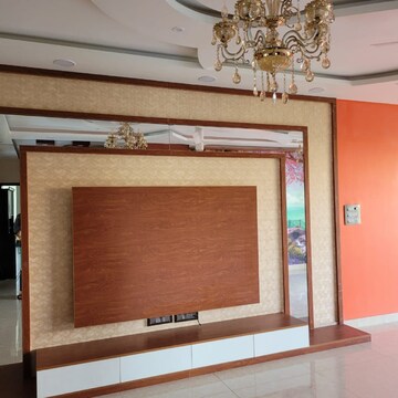 Room in 4 BHK Apartment at Prestige Falcon City, Konanakunte – for Rent