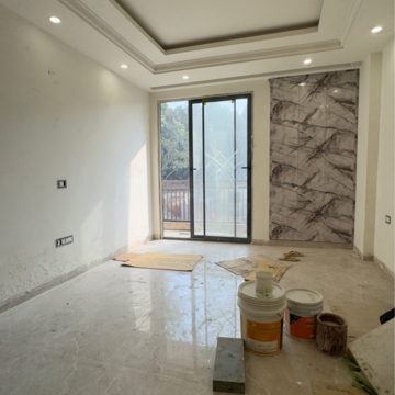 Room in 4 BHK Apartment at Chattarpur – for Rent