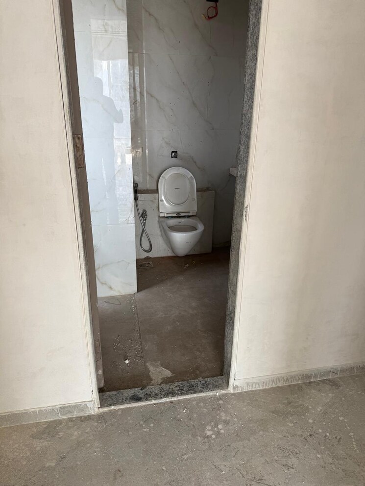 Bathroom, mahim 3 Bedroom 1450 Sq.Ft. Apartment In Mahim Mumbai 9764075