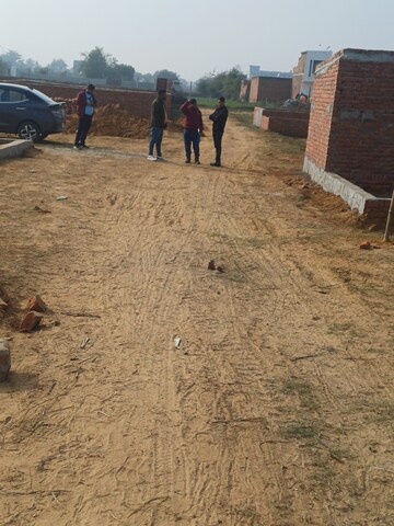  Plot For Sale in Nacholi