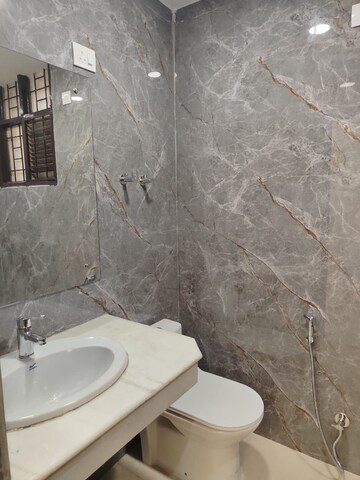 Bathroom in 3 BHK Builder Floor at Unitech South City II, Sector 50 – for Sale