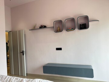 Furnished Amenities in 4 BHK Apartment at Sector 104 – for Sale