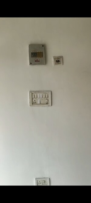 Furnished Amenities in  Office Space at Vardhman Star Shop Mall, Sector 19 – for Rent