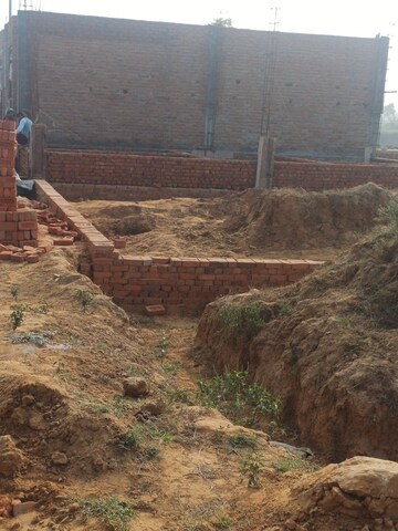  Plot For Sale in Nacholi