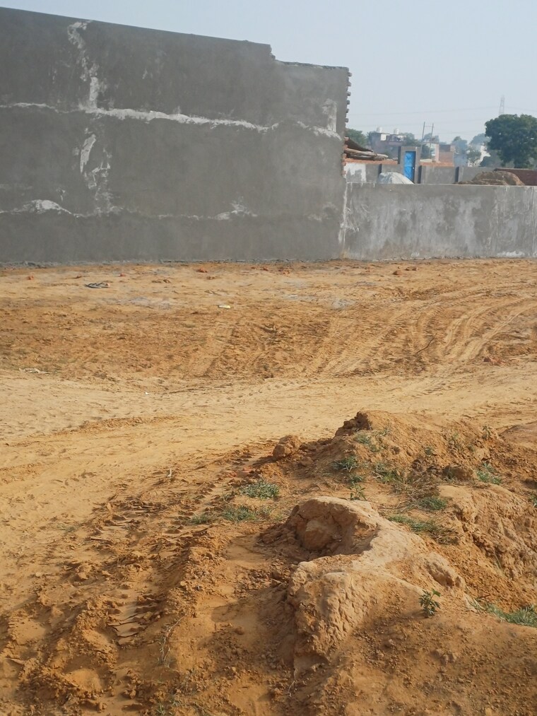 undefined, nacholi  72 Sq.Yd. Plot In Nacholi Faridabad 9764289