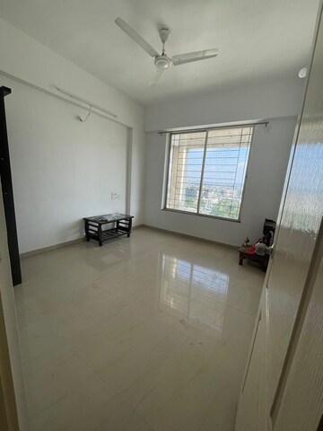 Room in 2 BHK Apartment at Ganga Legend, Bavdhan – for Rent